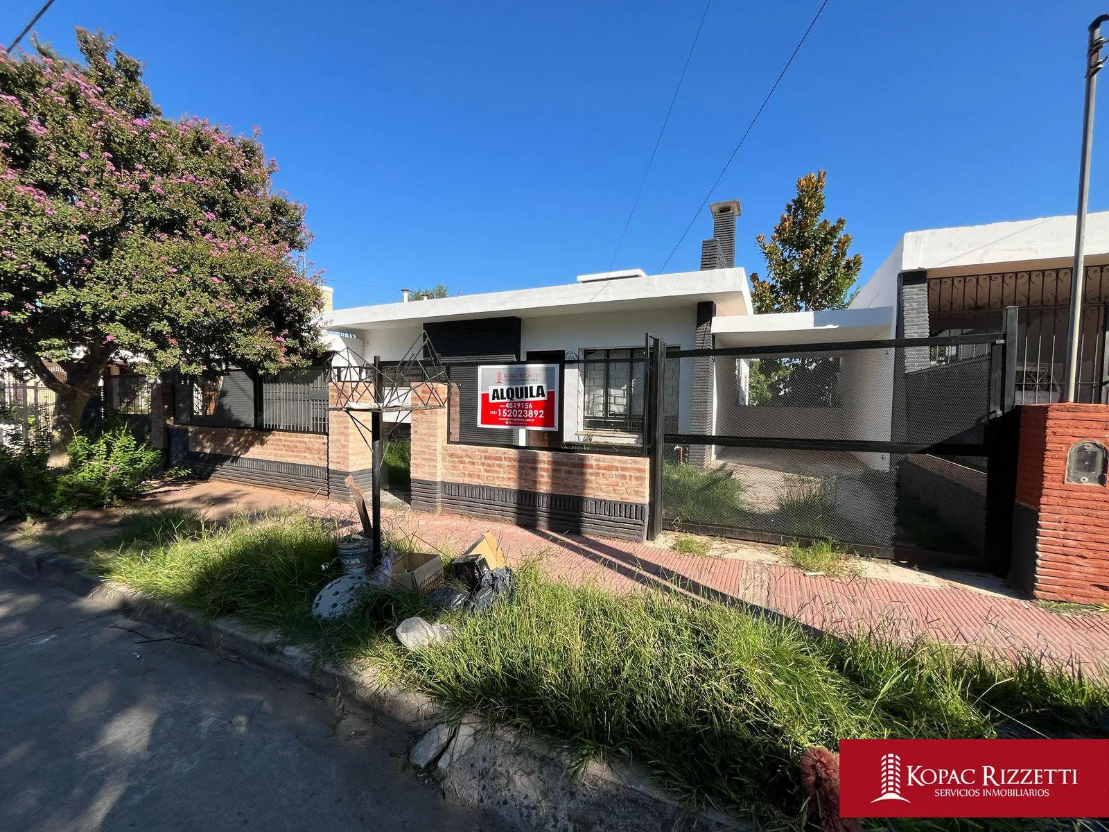 GRANJA DE FUNES (SANTOS NUÑEZ 5932) - VENTA CASA 3 DORMITORIOS