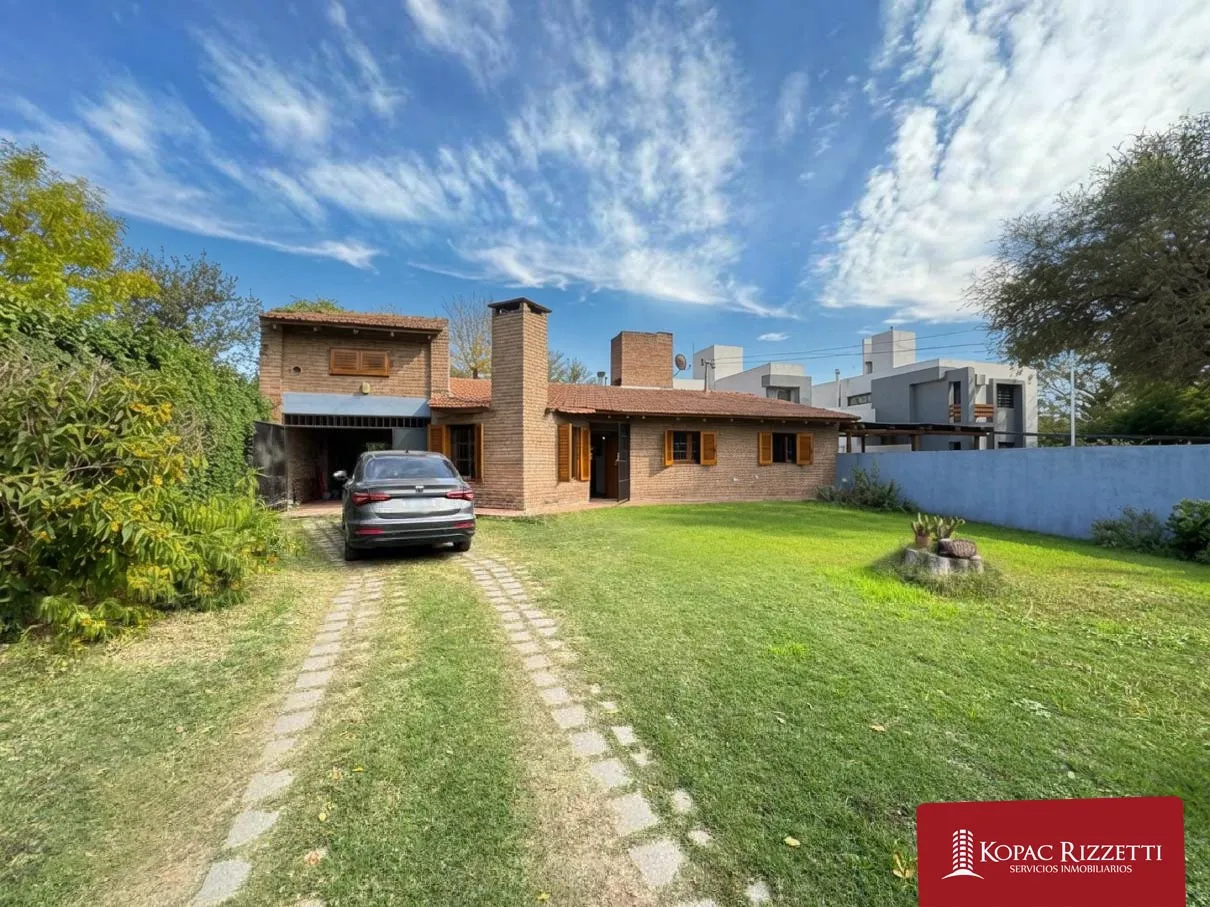 VILLA WARCALDE (AV. EGUÍA ZENON 10363) - VENTA CASA 4 DORMITORIOS