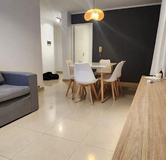 Departamento · 80m² · 5 Ambientes · 1 Cochera