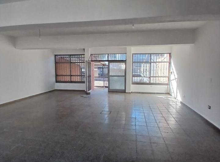 Local comercial · 110m² · 3 Ambientes · 2 Cocheras
