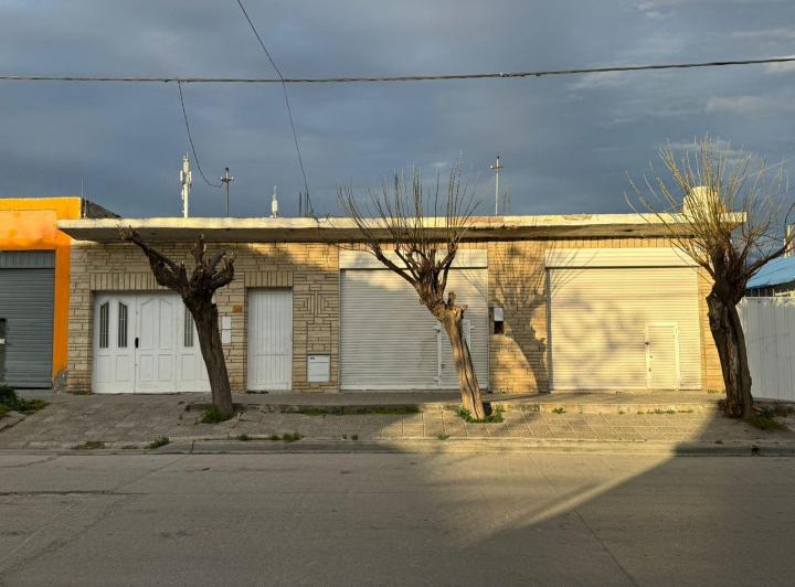 Casa · 160m² · 7 Ambientes · 3 Cocheras