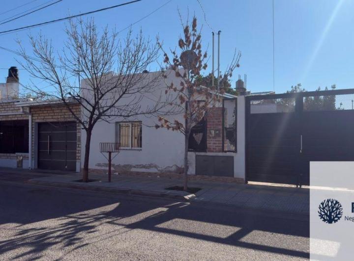 Casa · 78m² · 4 Ambientes · 1 Cochera