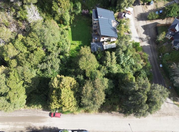Terreno · 858m²