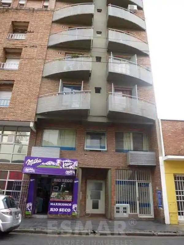 Sta Rosa 400 dpto tipo loft 2 dor balcon