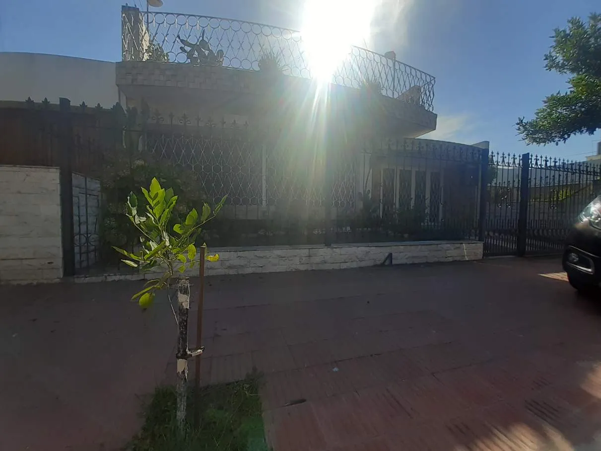 Venta Casa 2 dormitorios más dpto 1 dormitorio en B Ayacucho