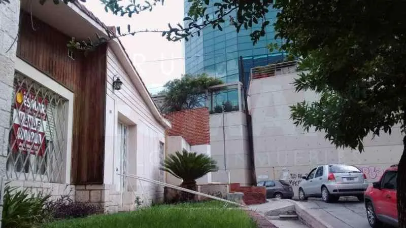 Qtas. Sta Ana casa 3 dor dependencia mas dpto de 2 dor al lado