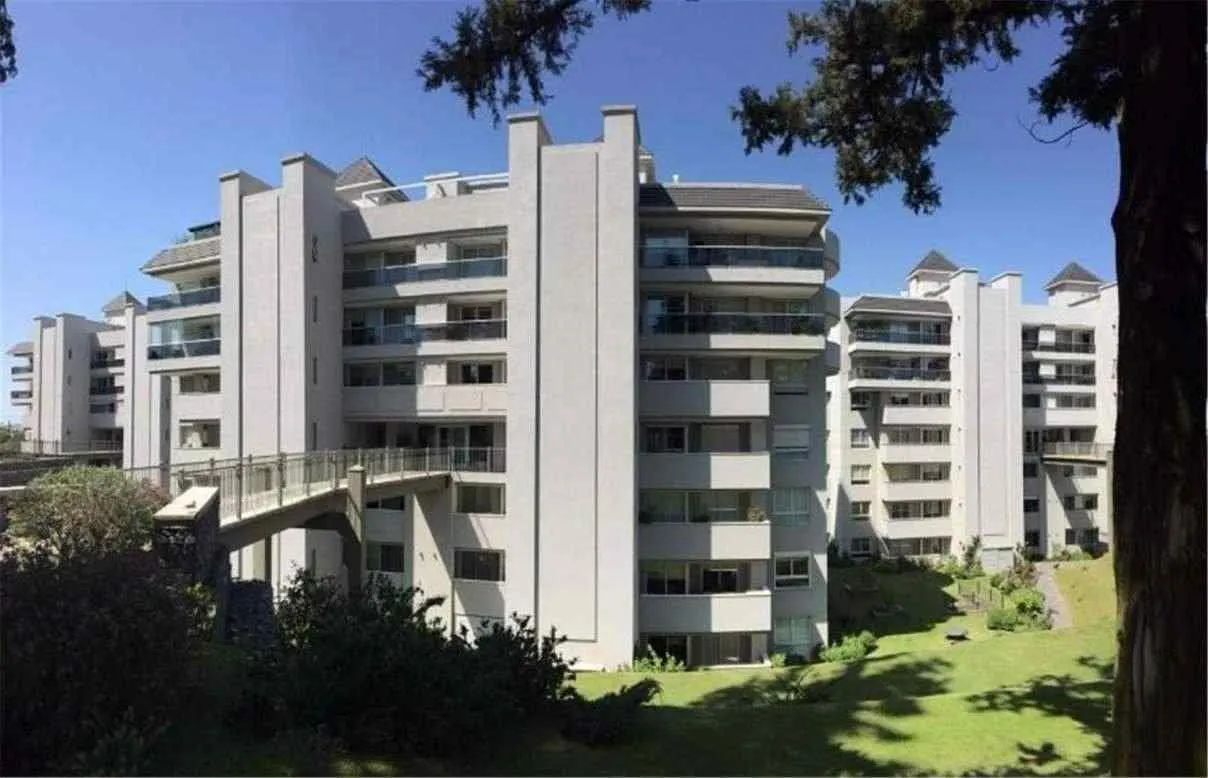 DEPARTAMENTO EN ALQUILER CATEGORIA  - CHATEAU VILLAGE - 2 DORMITORIOS