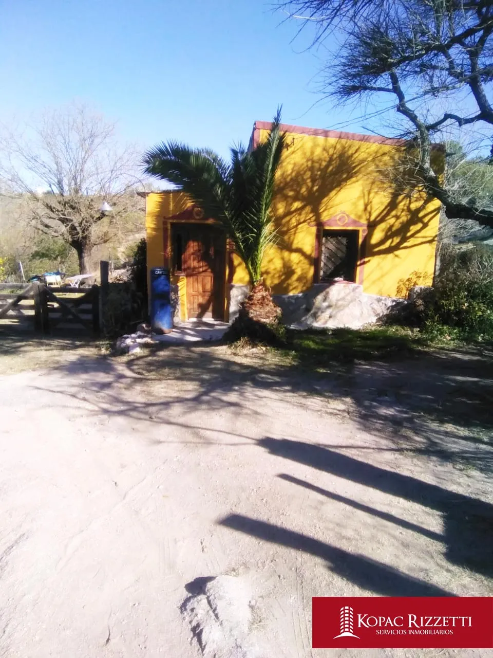 TANTI (DEAN FUNES 283) - VENTA CASA 3 DORMITORIOS