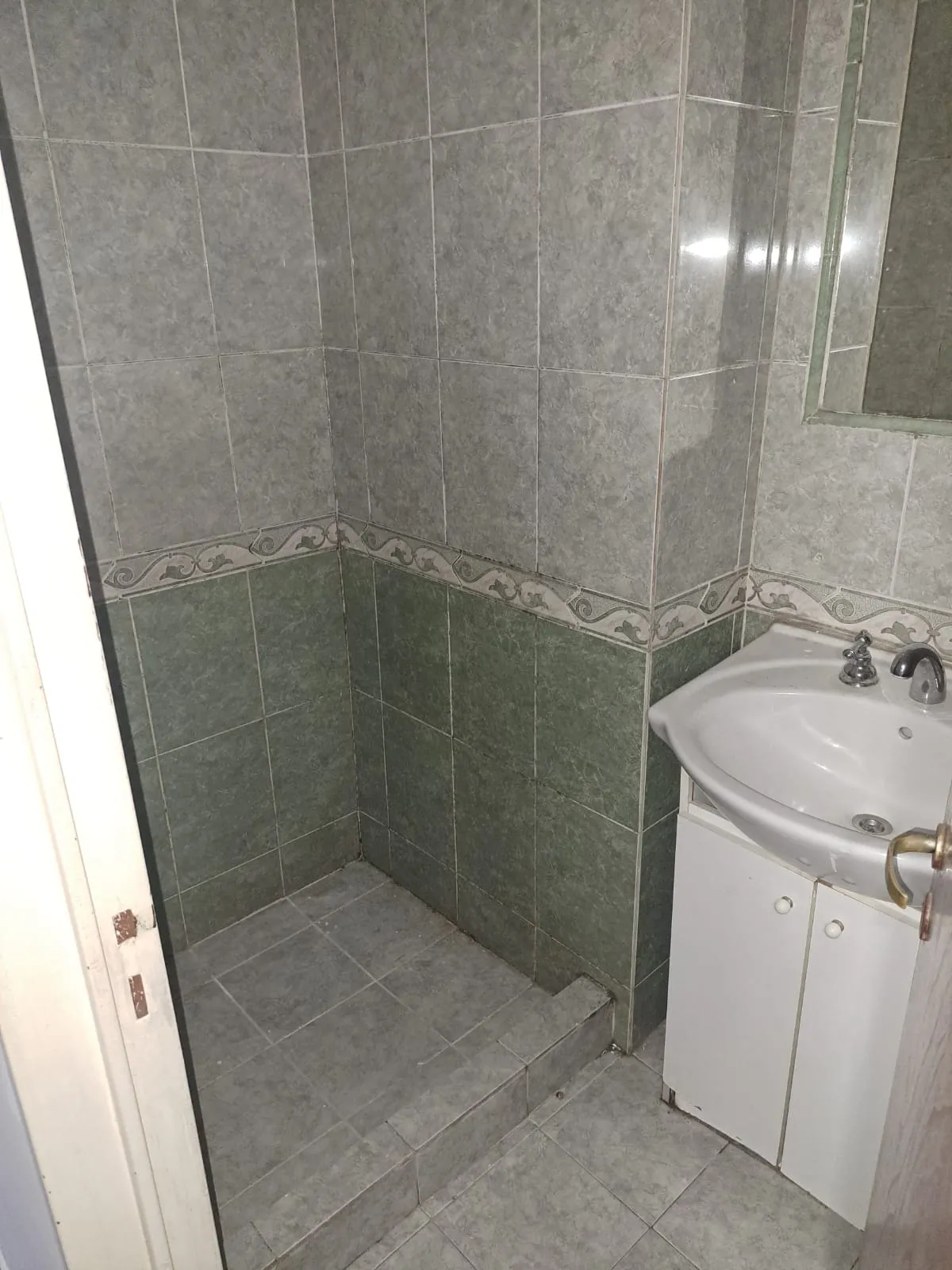 VENDO DEPARTAMENTO DE 3 DORMITORIOS BARRIO GUEMES