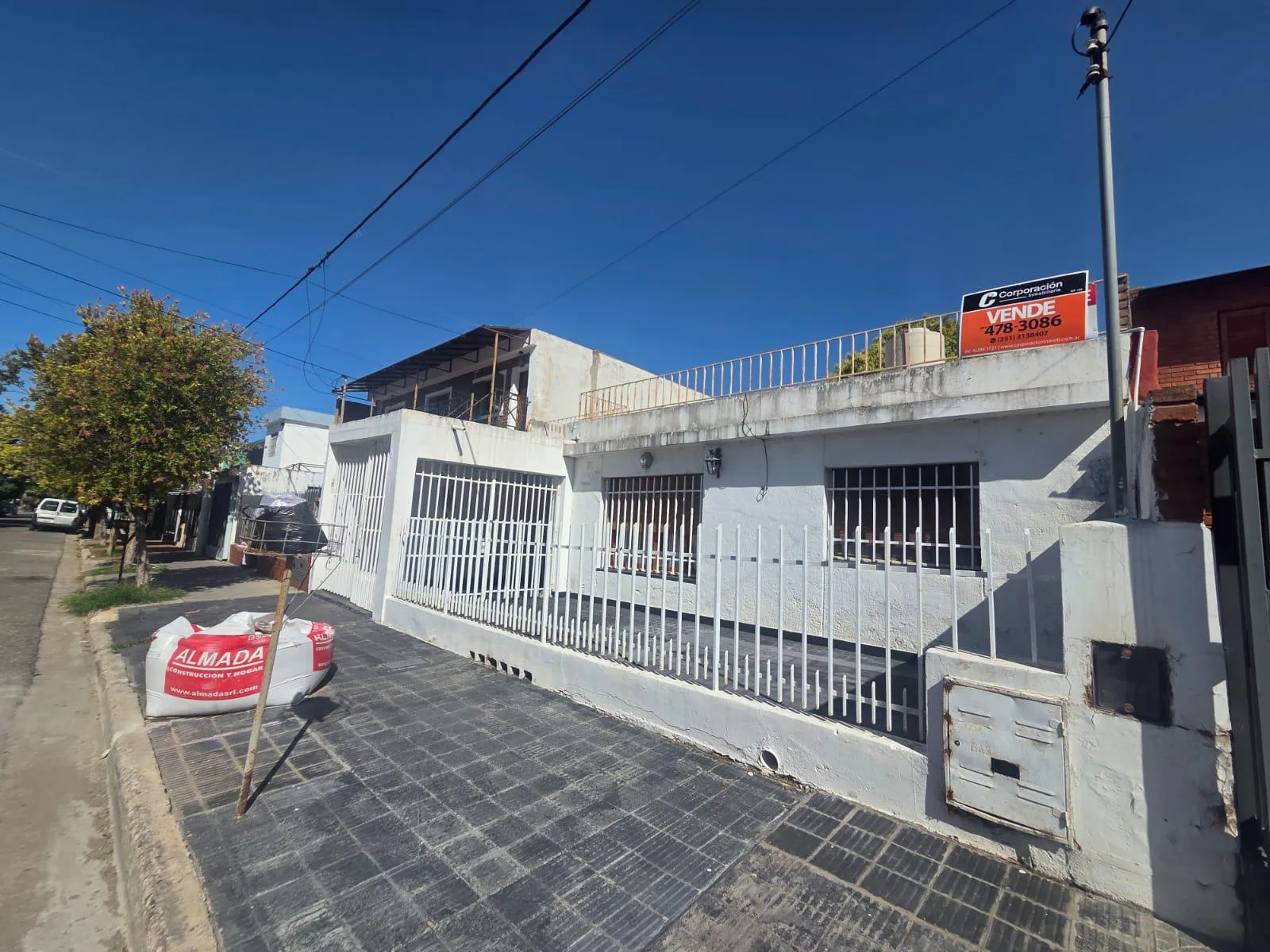 CENTRO AMÉRICA - DR. BRAUN MENENDEZ 2704 - CASA EN VENTA