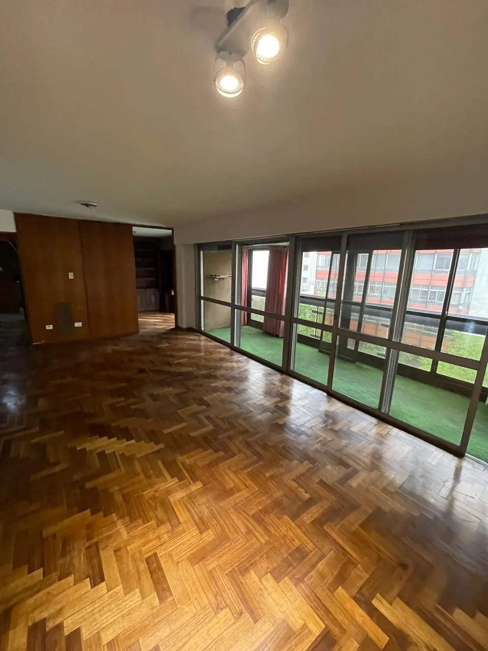 DEPARTAMENTO EN VENTA - AVENIDA COLON - CENTRO