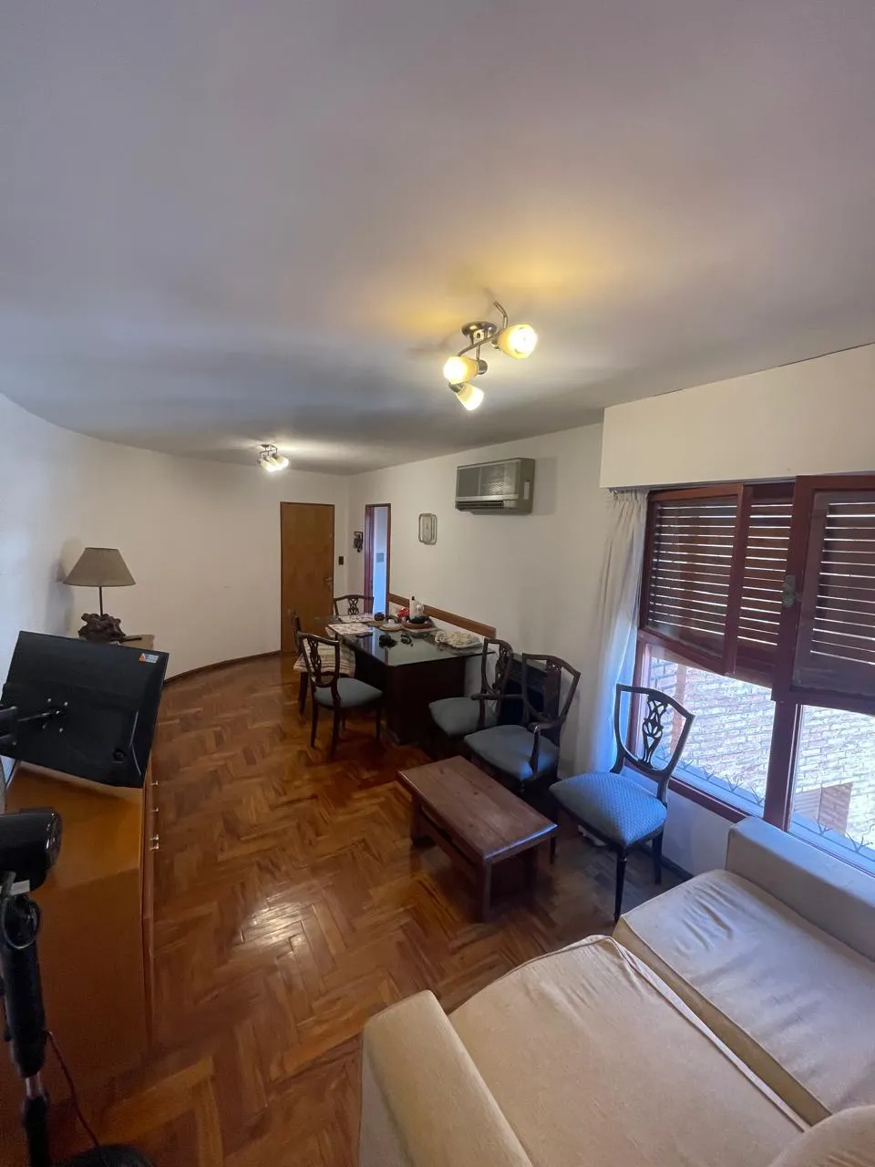 DPTO EN VENTA - CENTRO - PATIO OLMOS - AMOBLADO 2 D -COCHERA 1 AUTO