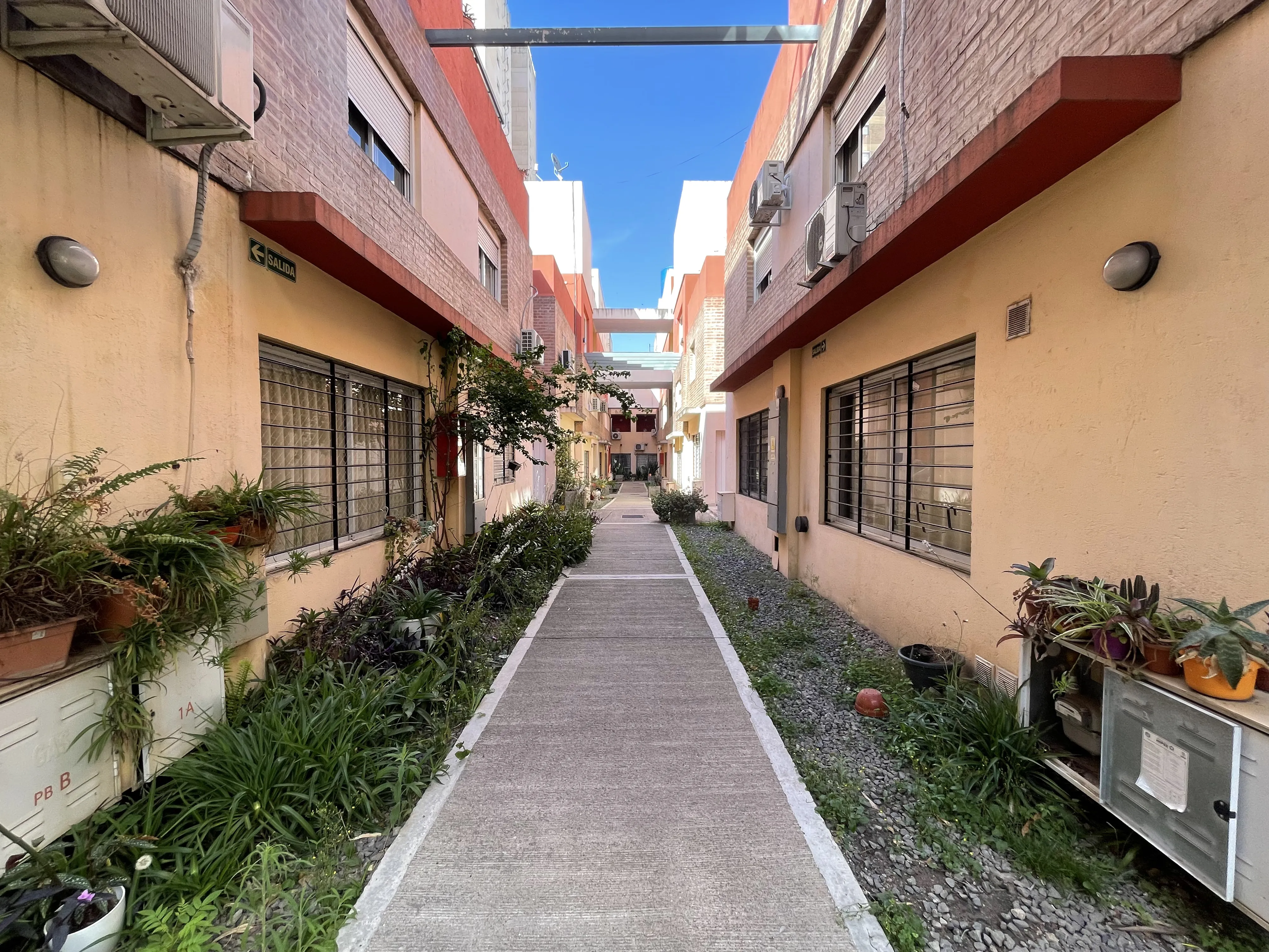 ¡Venta! ¡Oportunidad única en Alberdi! Dpto en 2 plantas ¡Listo para Escriturar!