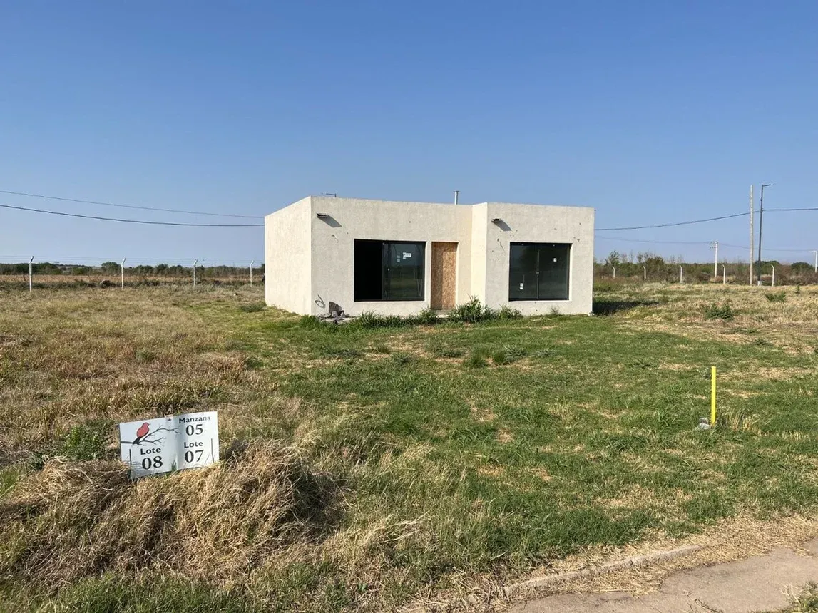 VENTA Casa a terminar Barrio Cerrado La Ernestina