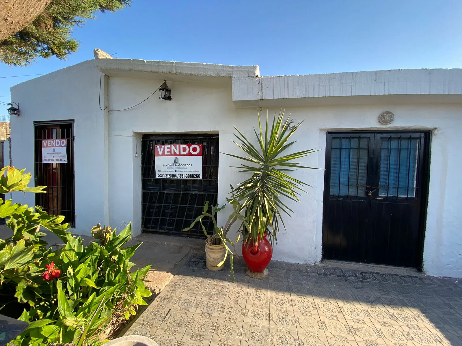 vendo casa con local comercial y departamento interno en Parque Norte