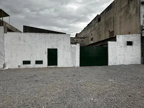 Galpón en Venta en Mataderos, CABA