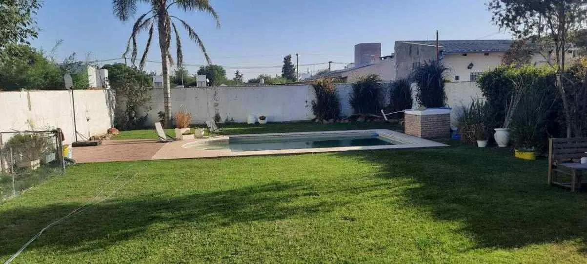 VILLA RIVERA INDARTE - CASA - PILETA - OPORTUNIDAD