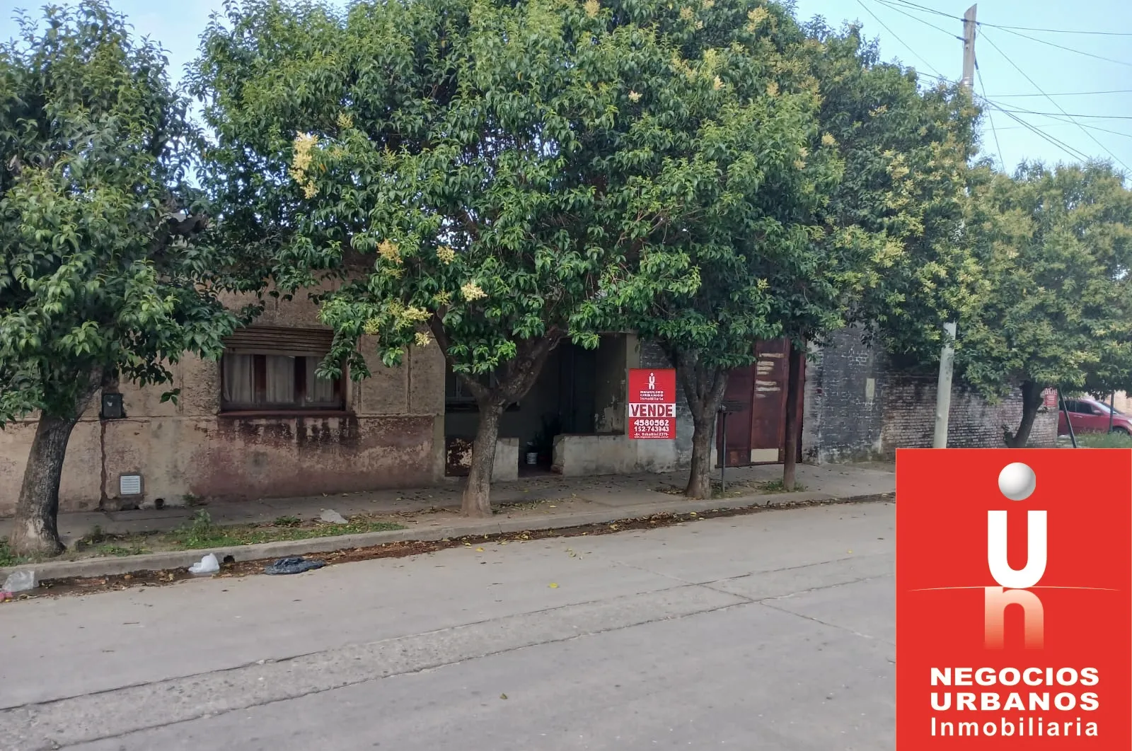 VENTA Bº VILLA BUSTOS PIEDRAS 5375 CASA A REFACCIONAR + GALPÓN + TERRENO