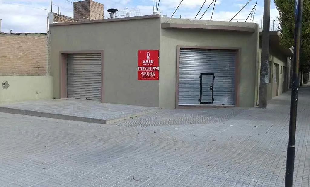 VENTA Bº RIVADAVIA SABATTINI 2806 Y AMB FUNES LOCAL Y 2 DPTOS
