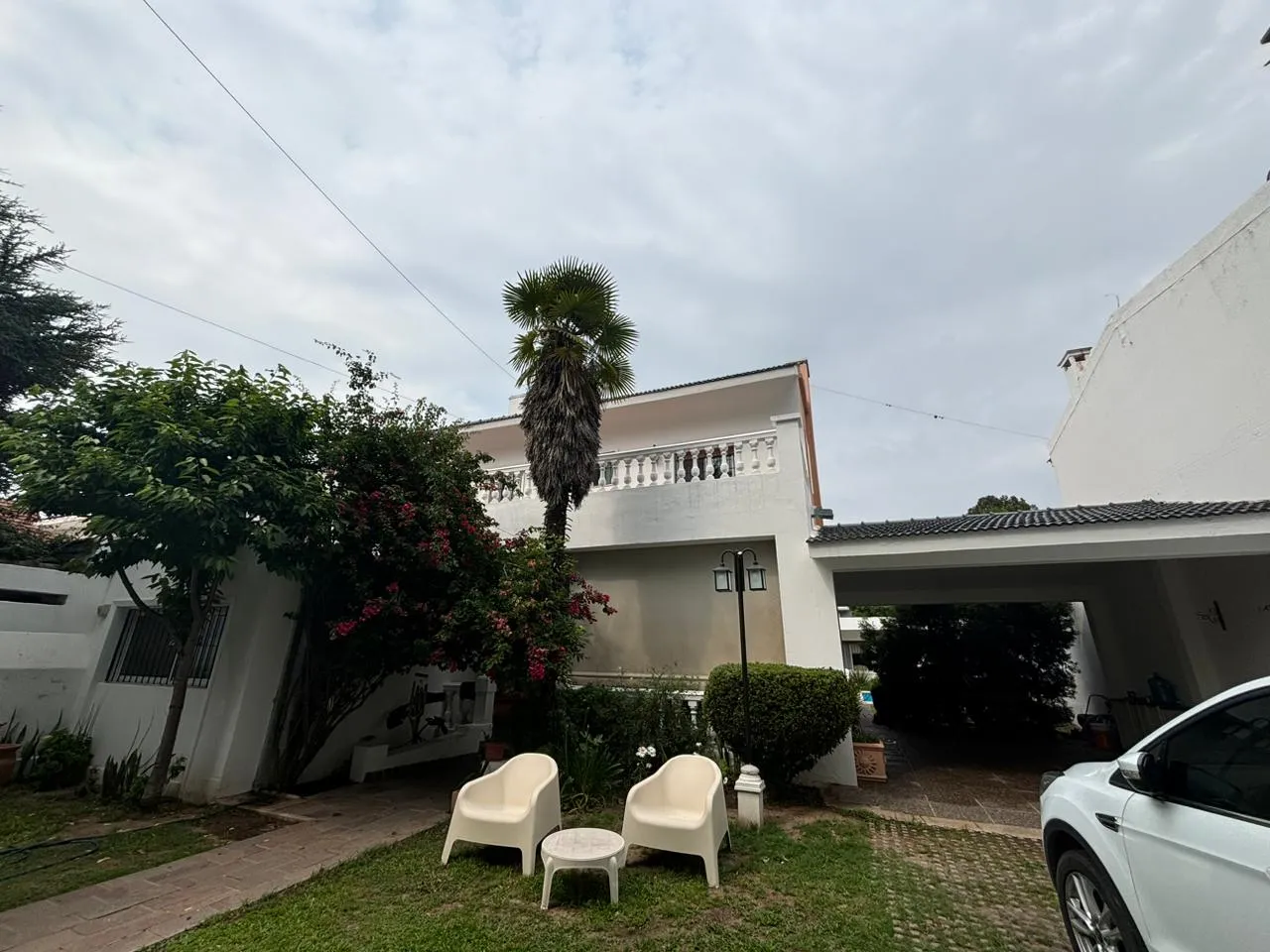JARDIN ESPINOSA CASA 3 DORMITORIOS EXCELENTE UBICACION