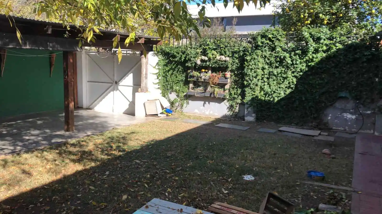 VENTA CASA EN BARRIO JARDIN - 3 DORMITORIOS!!