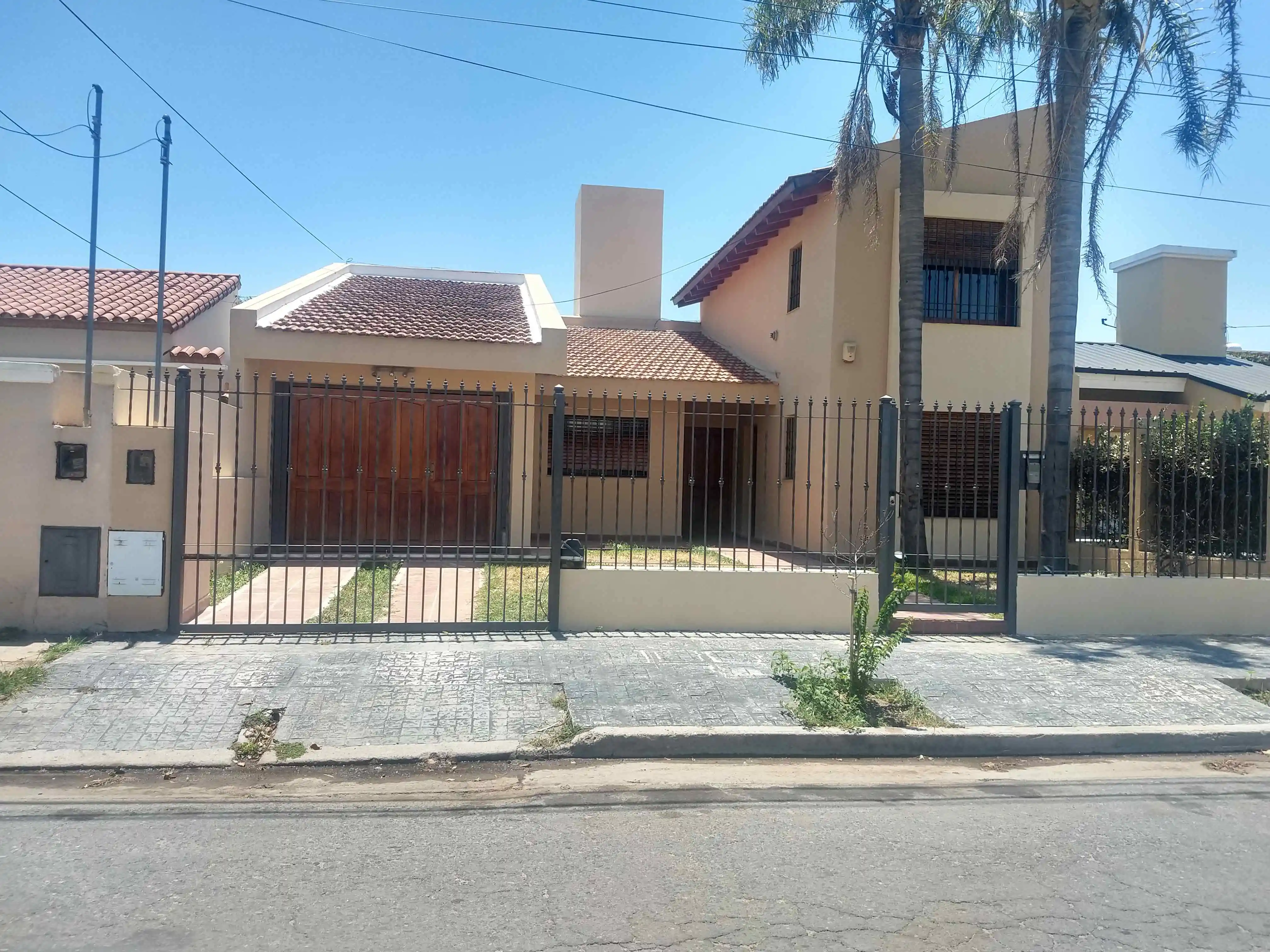 VENTA HERMOSA CASA EN PADRE CLARET