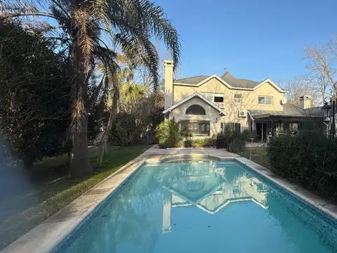 Casa en Alquiler en Campos De Álvarez, Countries y Barrios Cerrados en Francisco Álvarez