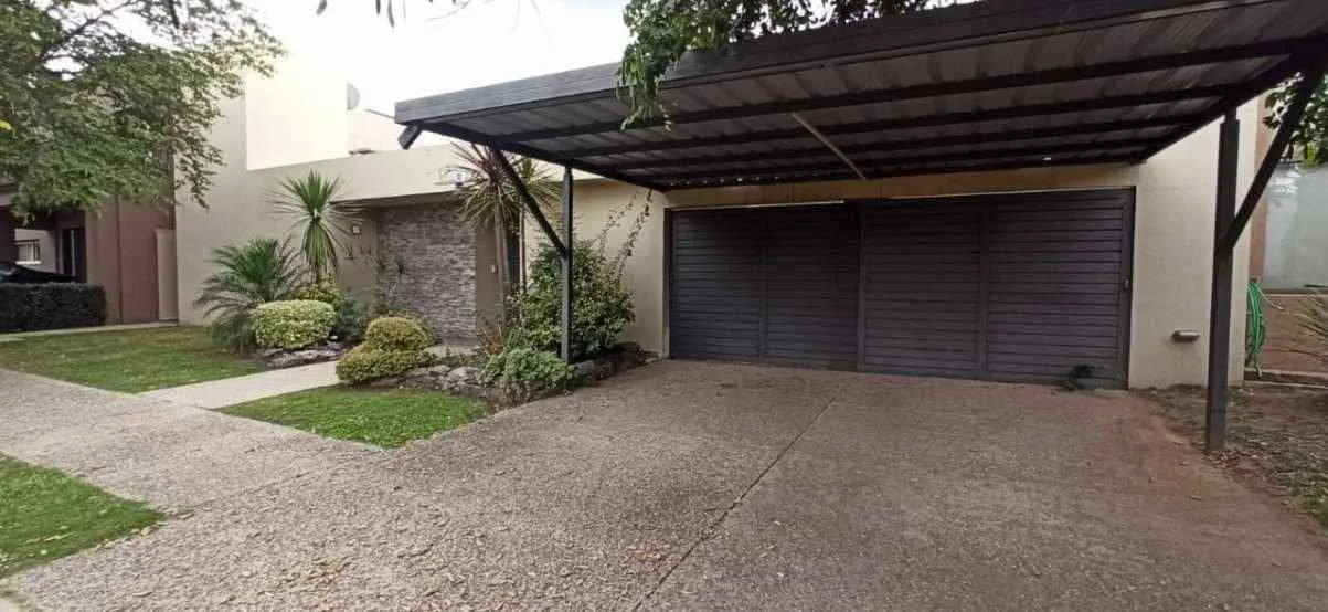 JARDIN CLARET - 260 M2 - TODO PLANTA BAJA - 4 DORM. SUITTE - VESTIDOR - ESCRITUR...