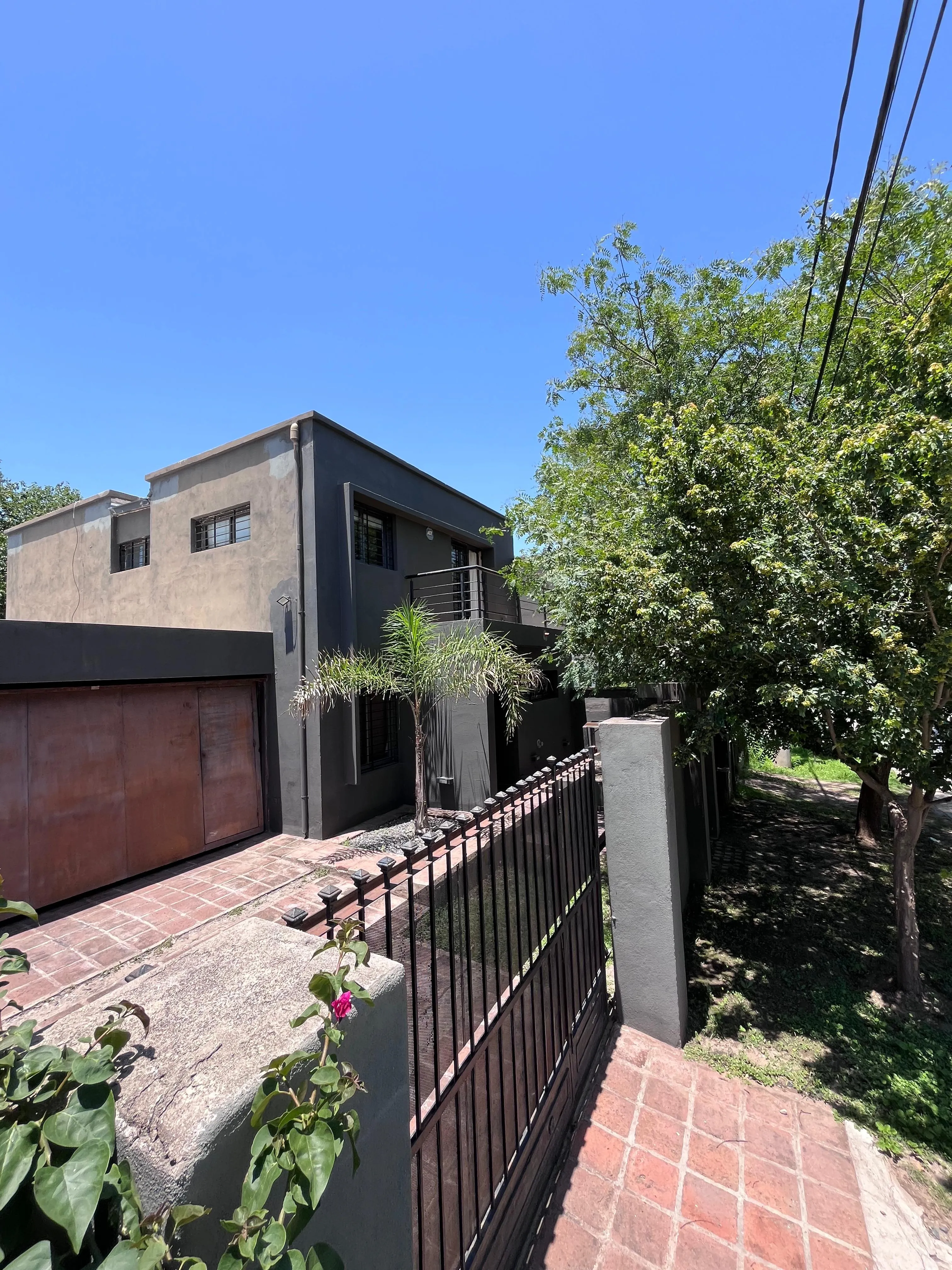!!VDO. CASA 3 DORM. APTO CREDITO C/ RENTA ANUAL USD 12.000 EN BRUTO - GRAN PATIO