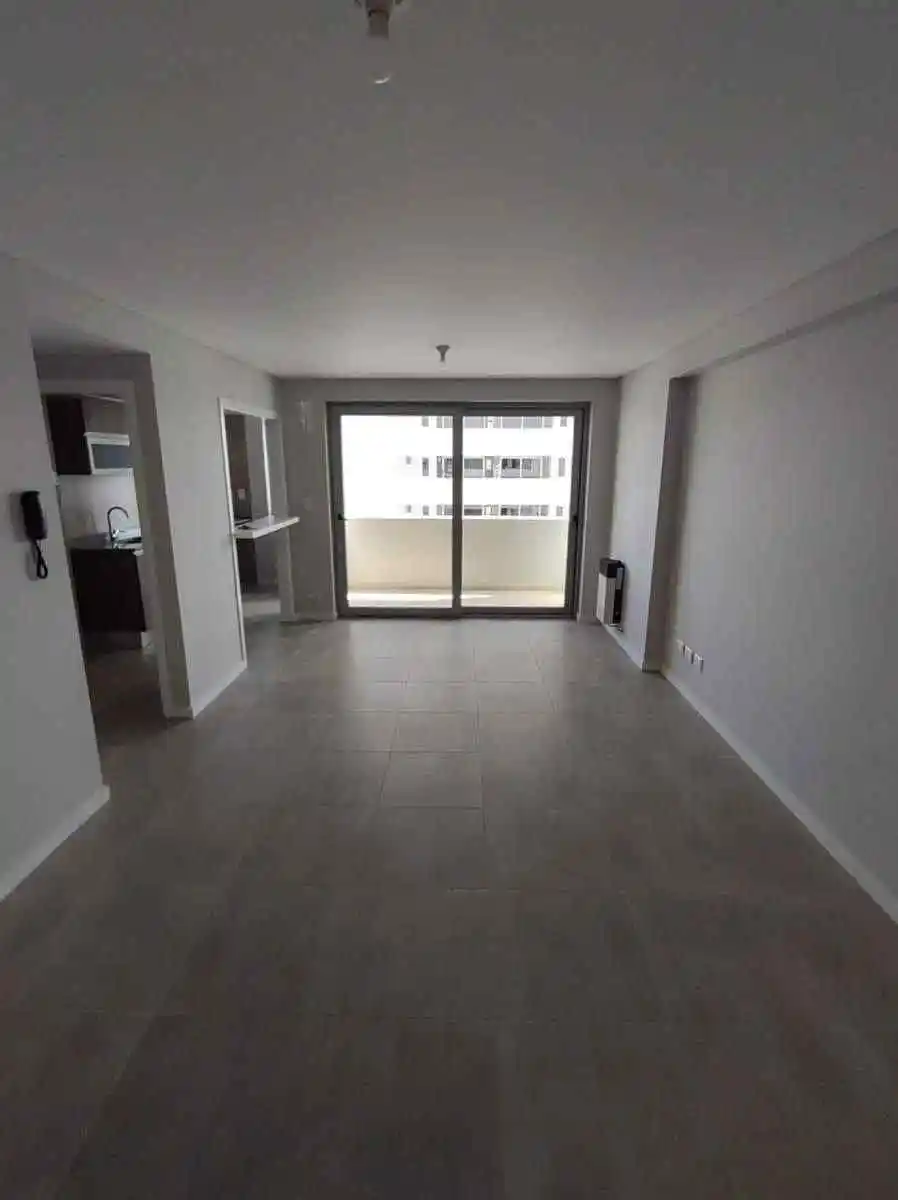 HERMOSO DEPTO EN VENTA AV.COLON ESQUINA ZIPOLI