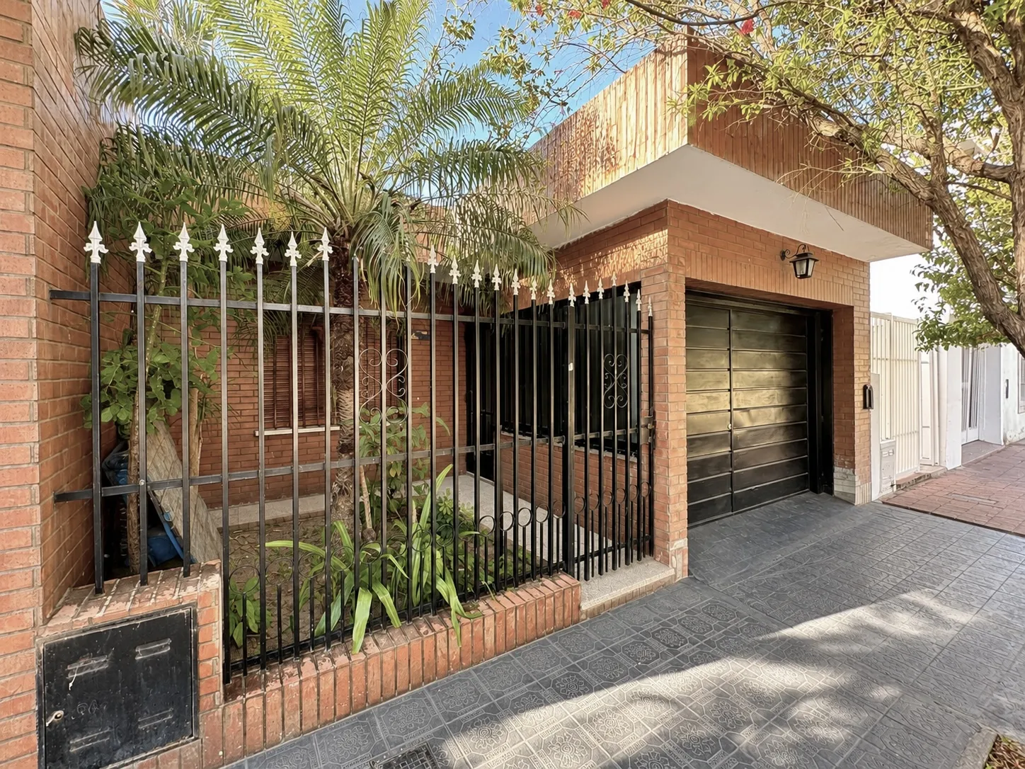 Propiedad 2 Dorm. + Patio - Yofre Sud - FINANCIA