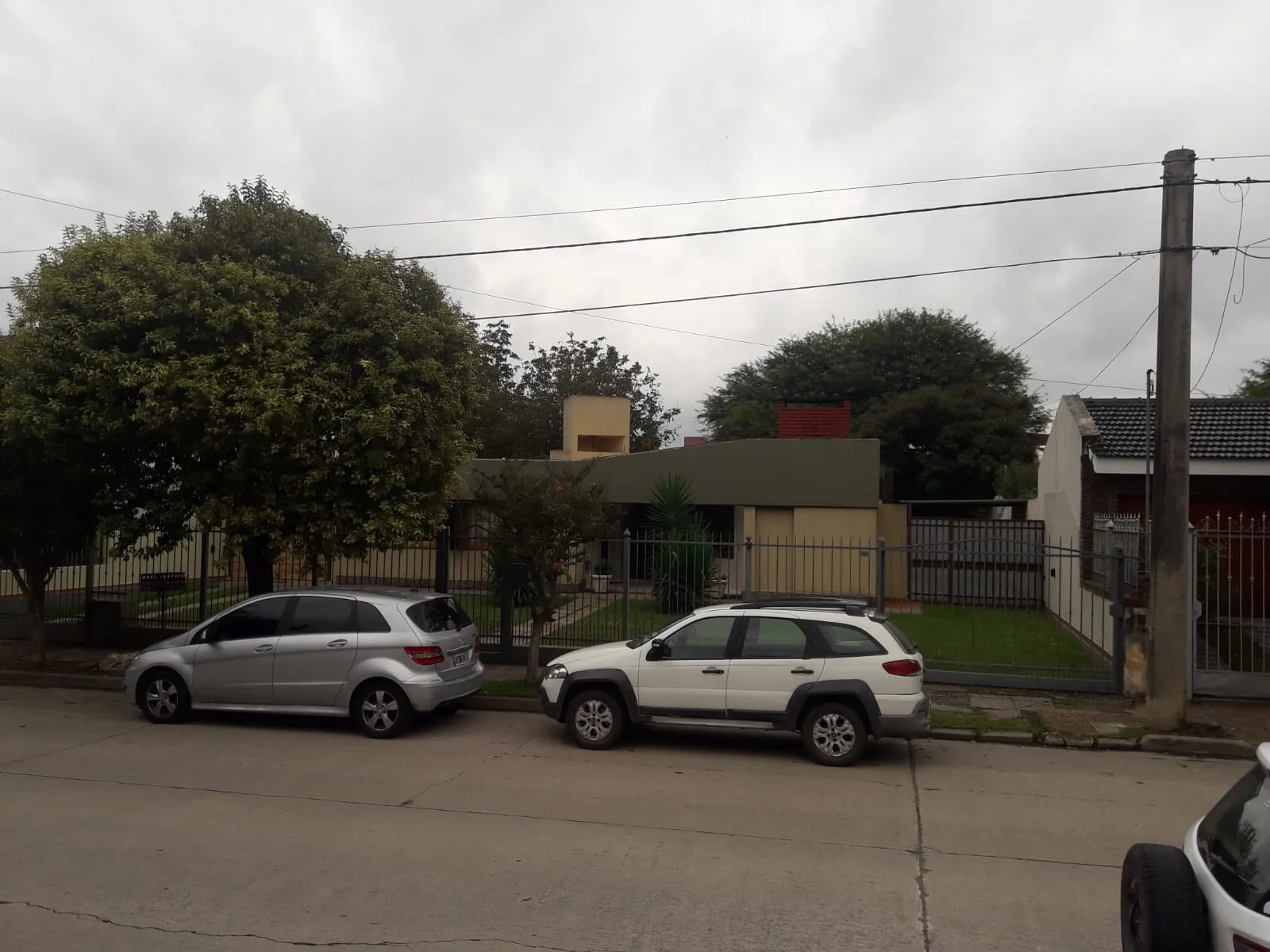 Gran Casa En Granja De Funes