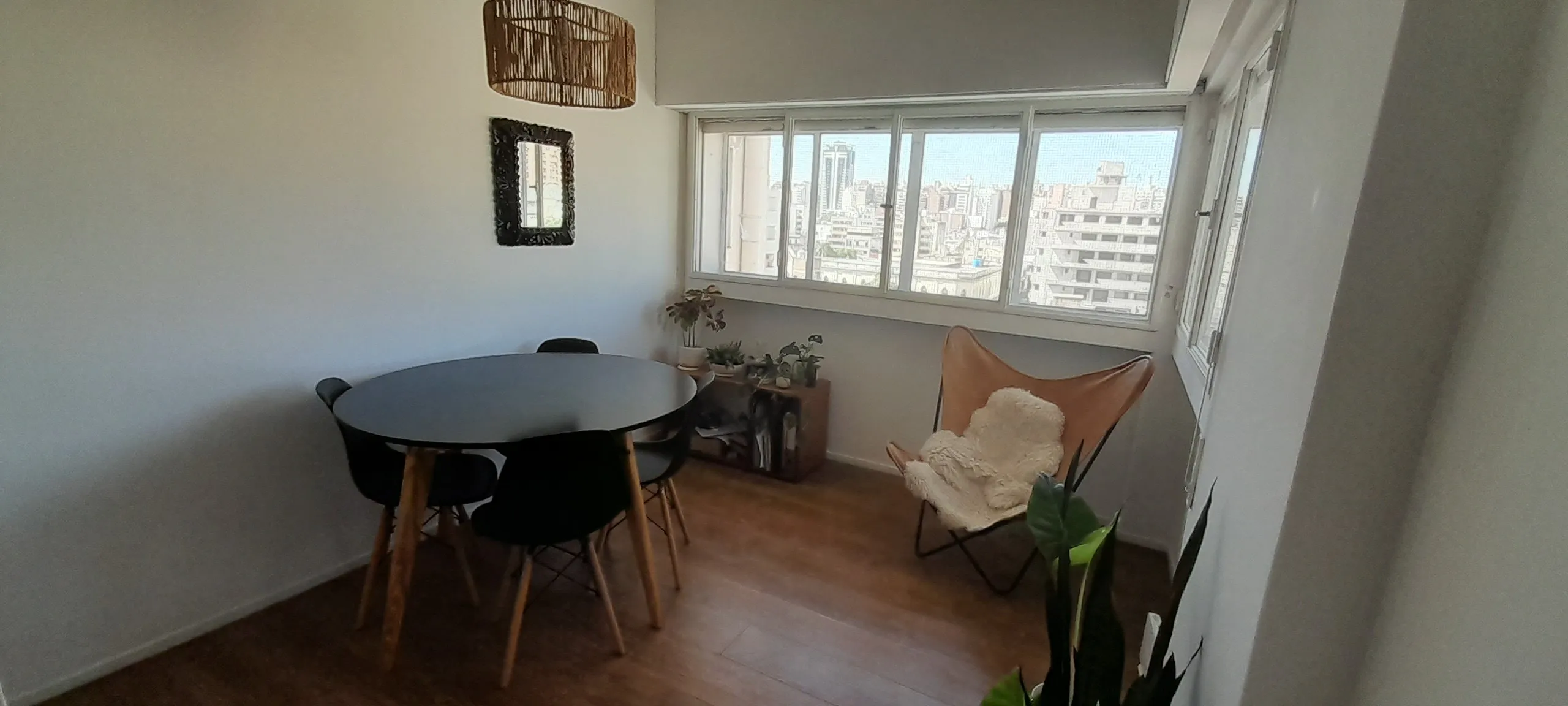 Departamento Renovado y Luminoso. Bajas Expensas