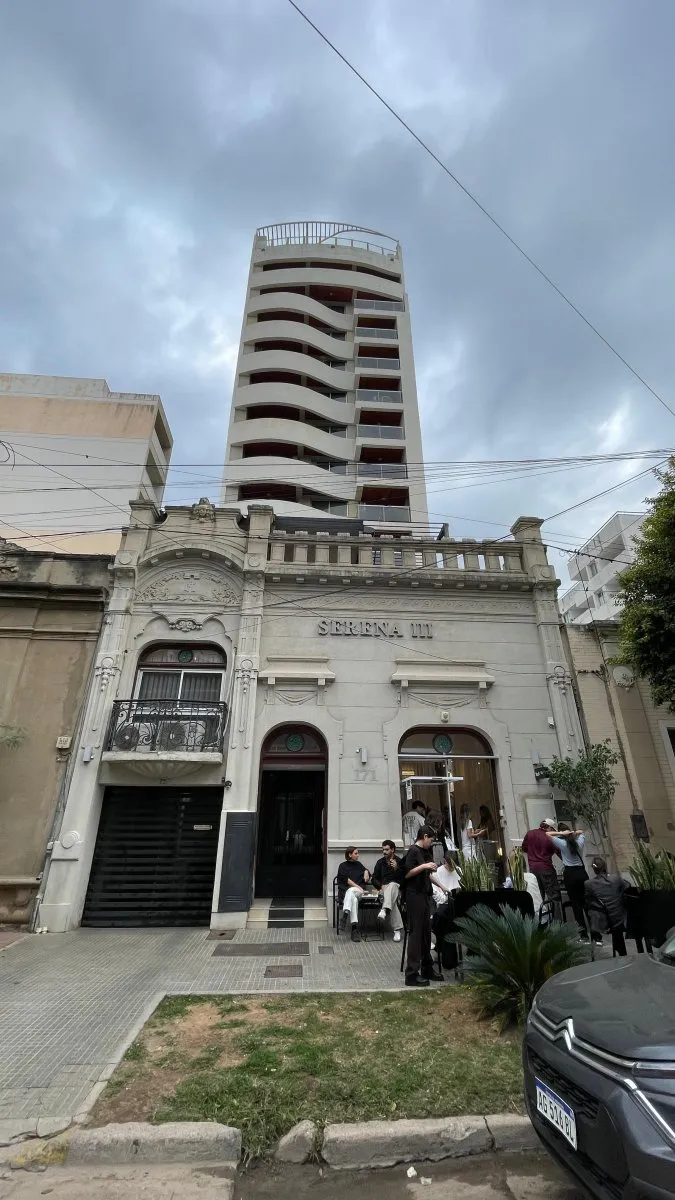 Departamento 1 Dormitorio con Balcon y Cochera En Venta  - General Paz