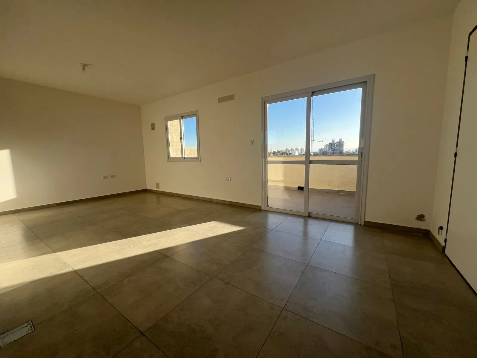 Departamento a Estrenar de 2 dormitorios con balcón terraza en Cofico