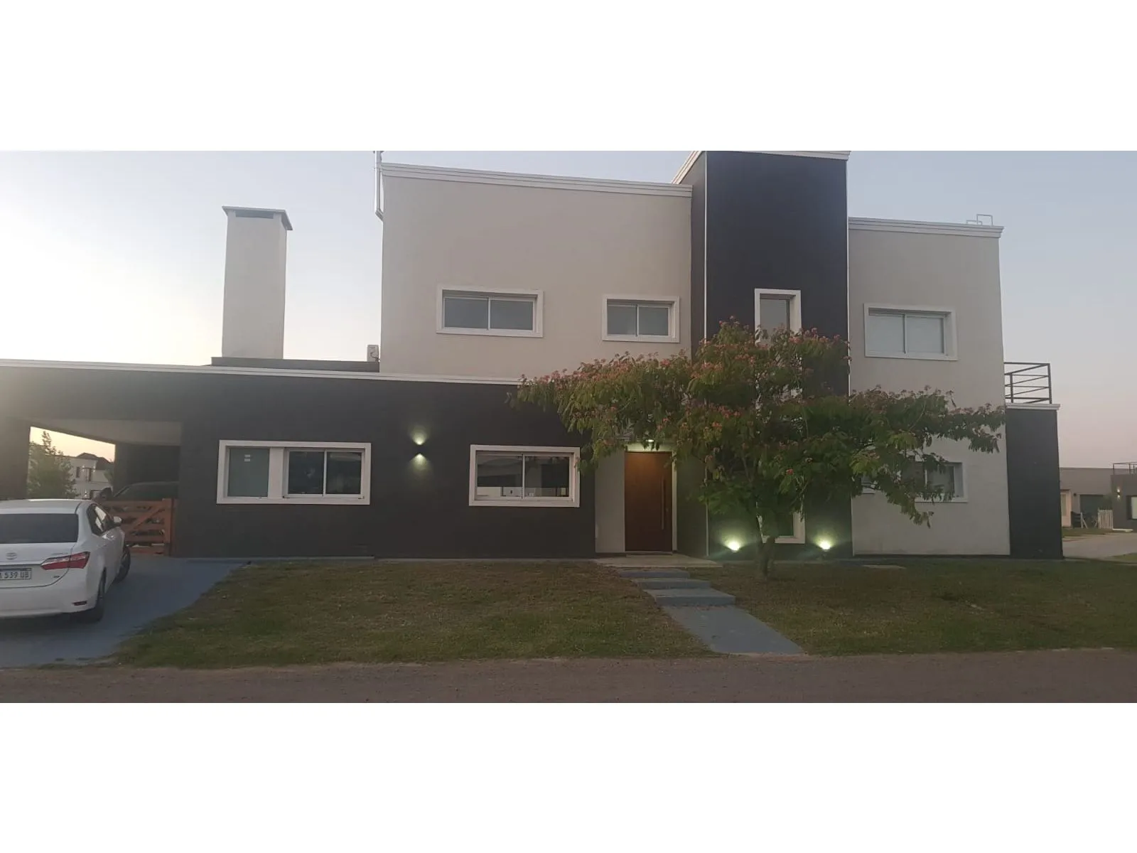 Alquiler Casa 5 ambientes en Barrio Cruz del Sur San Vicente
