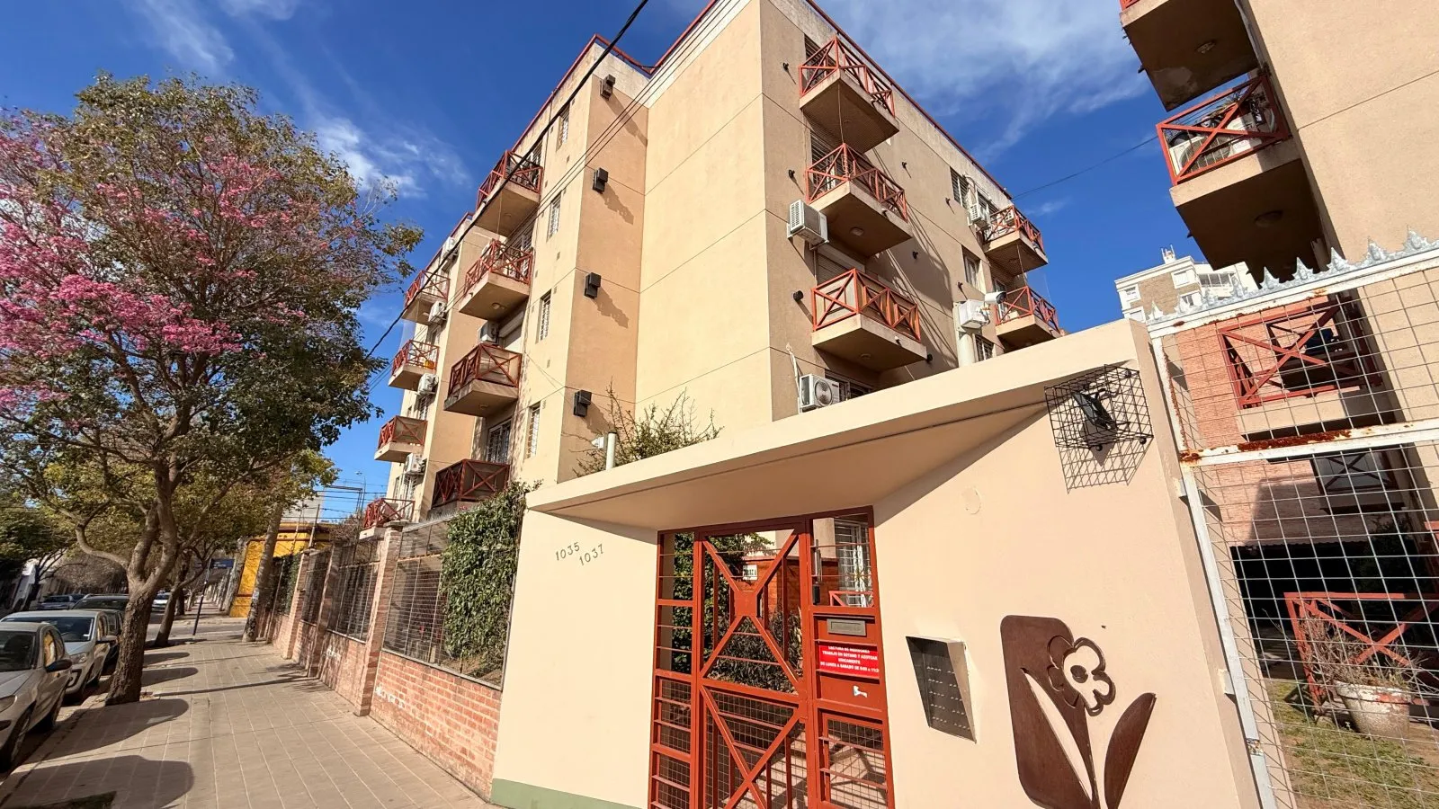 ¡Oportunidad en Barrio Pueyrredón! Departamento 2 Dorm. 2 Balcones