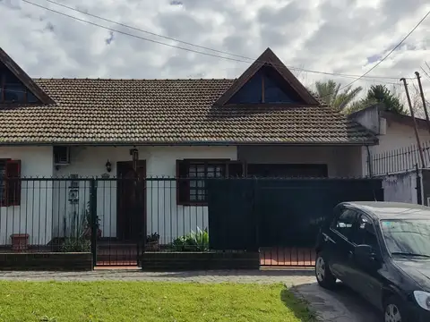 Casa en Venta en Rafael Calzada, Partido de Almirante Brown