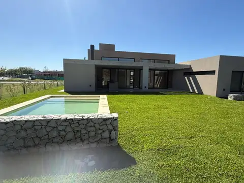 Casa en Venta en Terravista, Countries y Barrios Cerrados en General Rodríguez