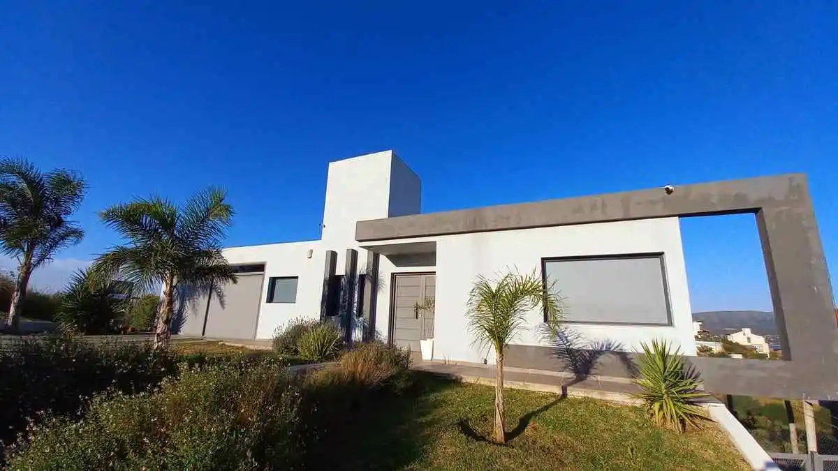 Permuto Casa En Carlos Paz Con Vista Al Lago!