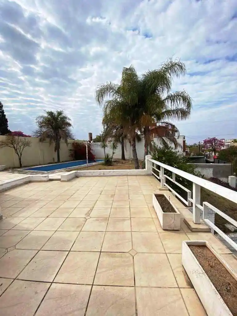 INMUEBLE SOBRE CALLE PATRICIAS ARGENTINAS Bº PARQUE CHACABUCO