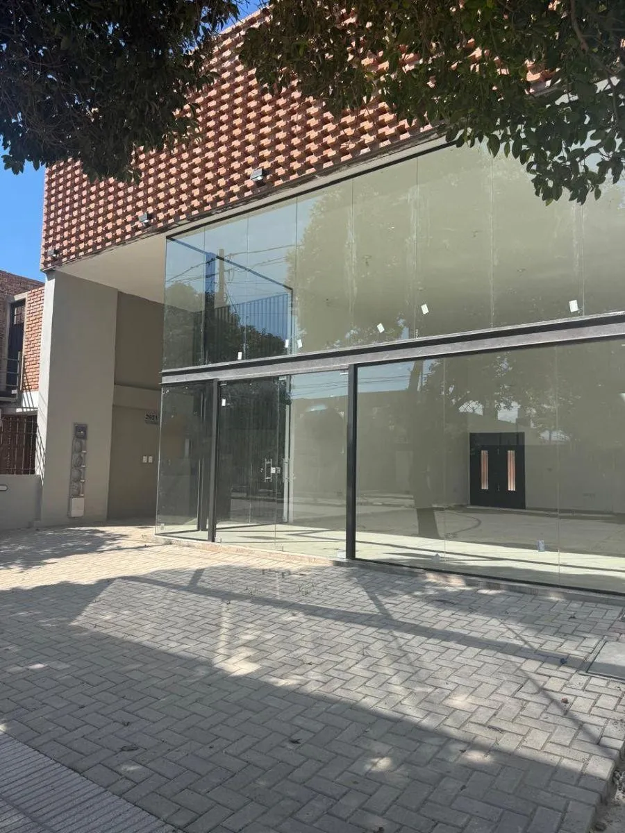 LOCAL A ESTRENAR- 109M2 - DOBLE ALTURA - VAPARAISO 2900
