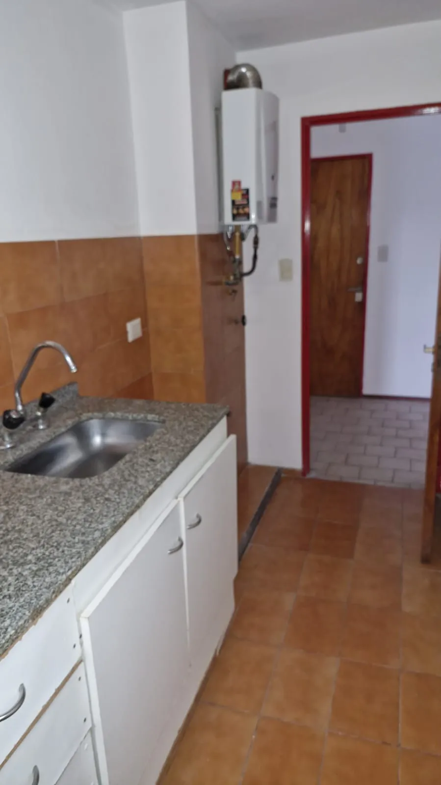 ALQUILER DEPARTAMENTO EN BARRIO ALBERDI, 1 DORMITORIO