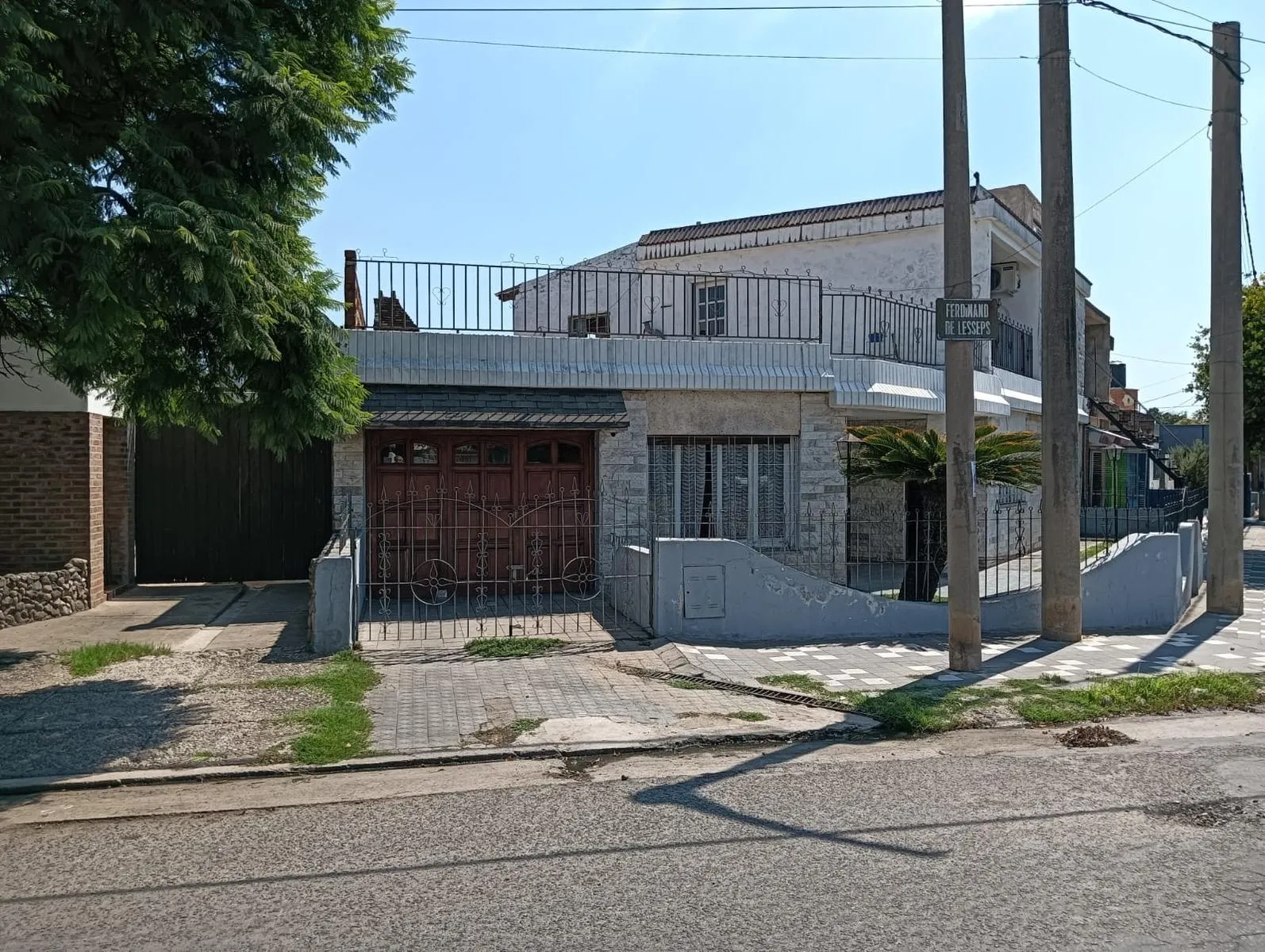Oportunidad única casa esquina Dr Arturo Capdevila