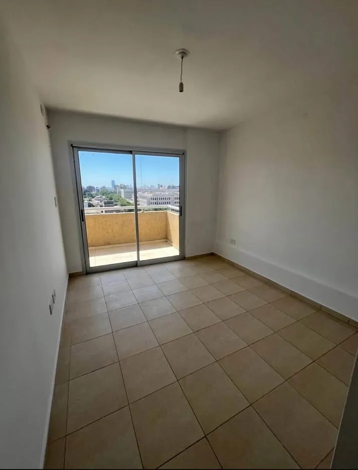 Departamento de 2 años de antiguedad en Avenida Pueyrredon!