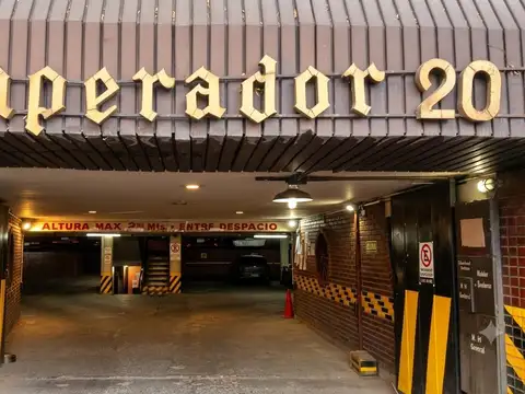 Cochera en Venta en Primera Seccion, Mendoza