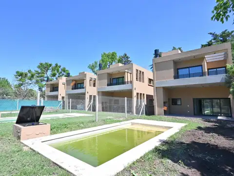 Casa en Venta en Roldan, San Lorenzo
