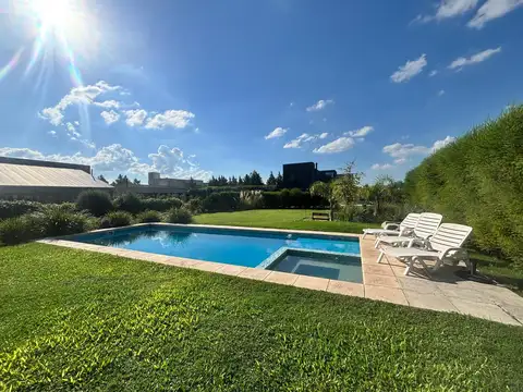 Casa en Venta en Puerto Roldan, Countries y Barrios Cerrados en Roldan