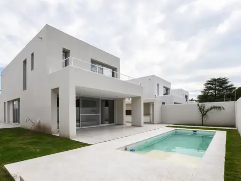 Casa en Venta en Fisherton, Rosario
