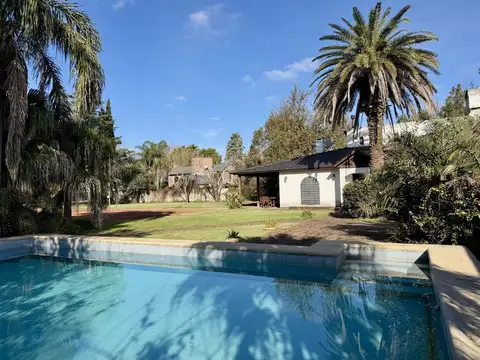 Casa en Venta en Centro, Funes